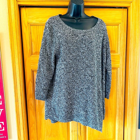 New York and company asymmetrical sweater XL - Picture 1 of 3